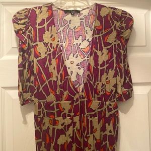 T-bags printed , 3/4 sleeve, super v- neck dress